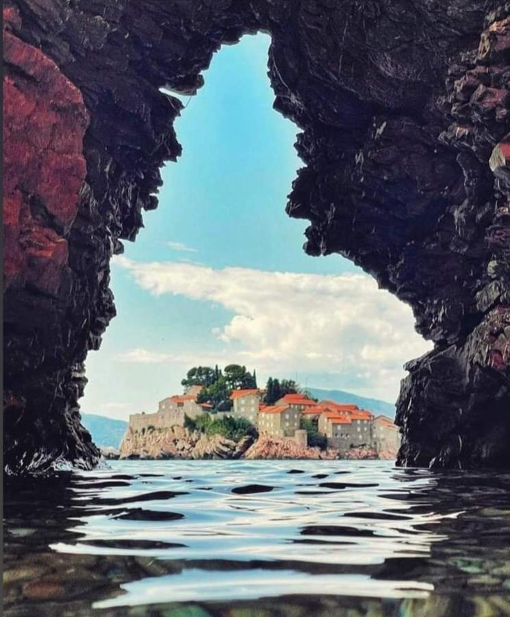 Apartments Dragisic Sveti Stefan Luaran gambar