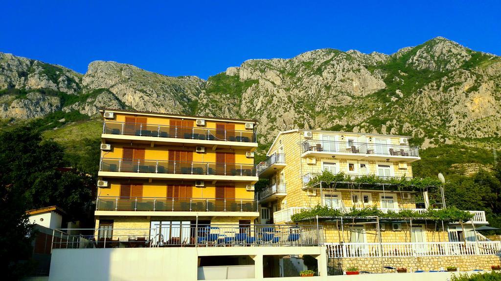 Apartments Dragisic Sveti Stefan Luaran gambar