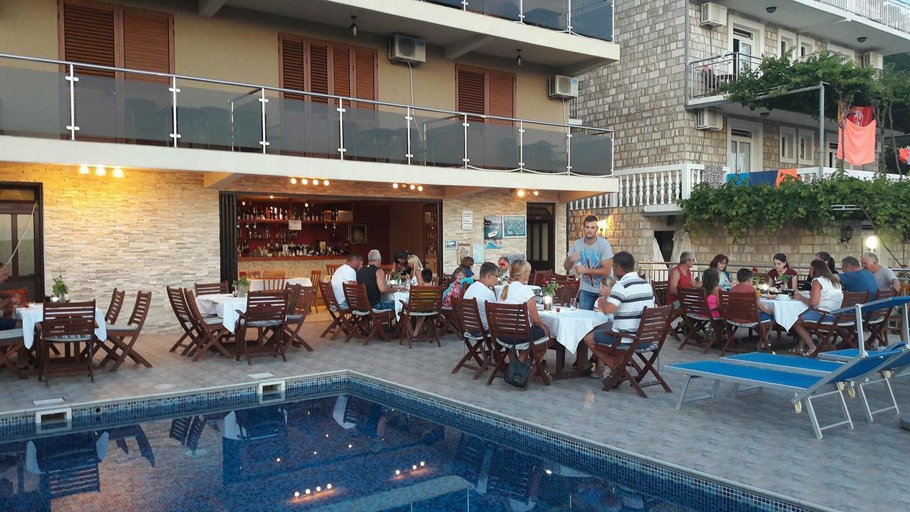 Apartments Dragisic Sveti Stefan Luaran gambar